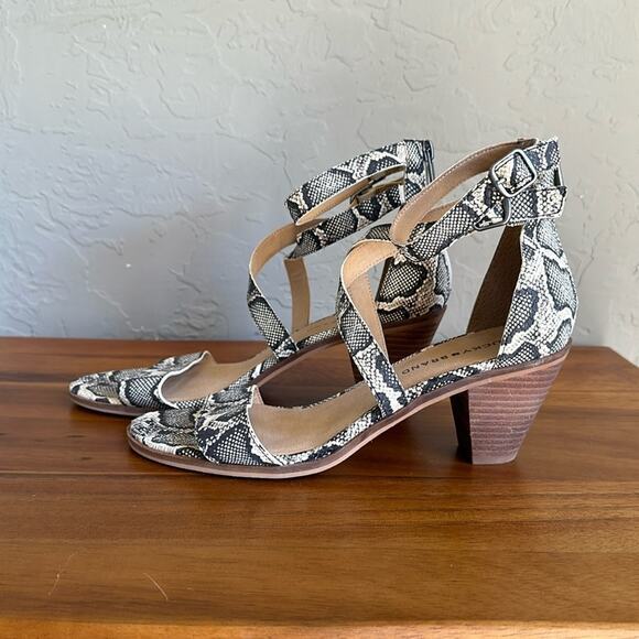 Lucky Brand snake print strappy‎ Heel size 9 - Picture 1 of 5